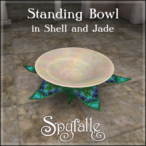 Spyralle Standing Bowl in Shell and Jade